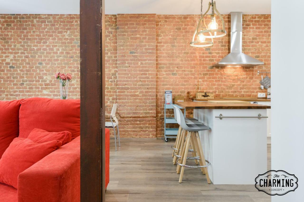Charming Apartment *